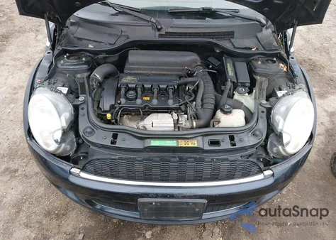 2009 Mini Cooper S z USA, uszkodzony, nr VIN WMWMF73559TW82933